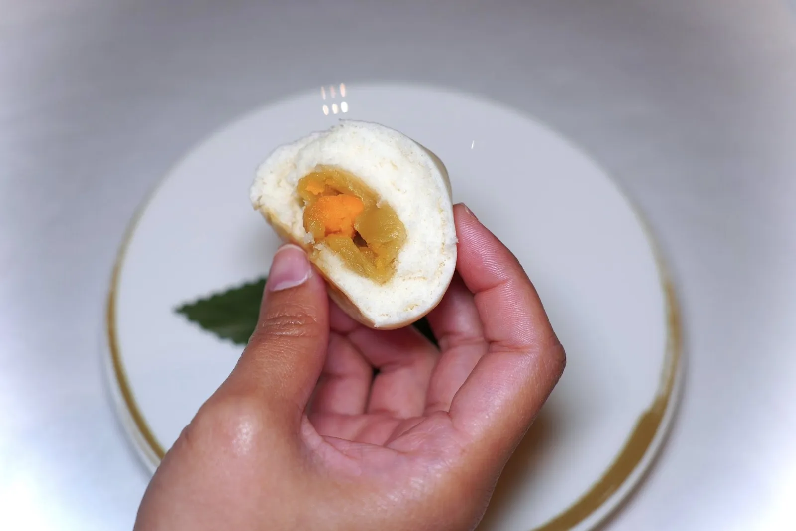 白莲蓉贺寿蟠桃包 (六件) (180 CNY+)Steamed Chinese peach bun (6 pieces)ไส้ด้านใน (15/20)