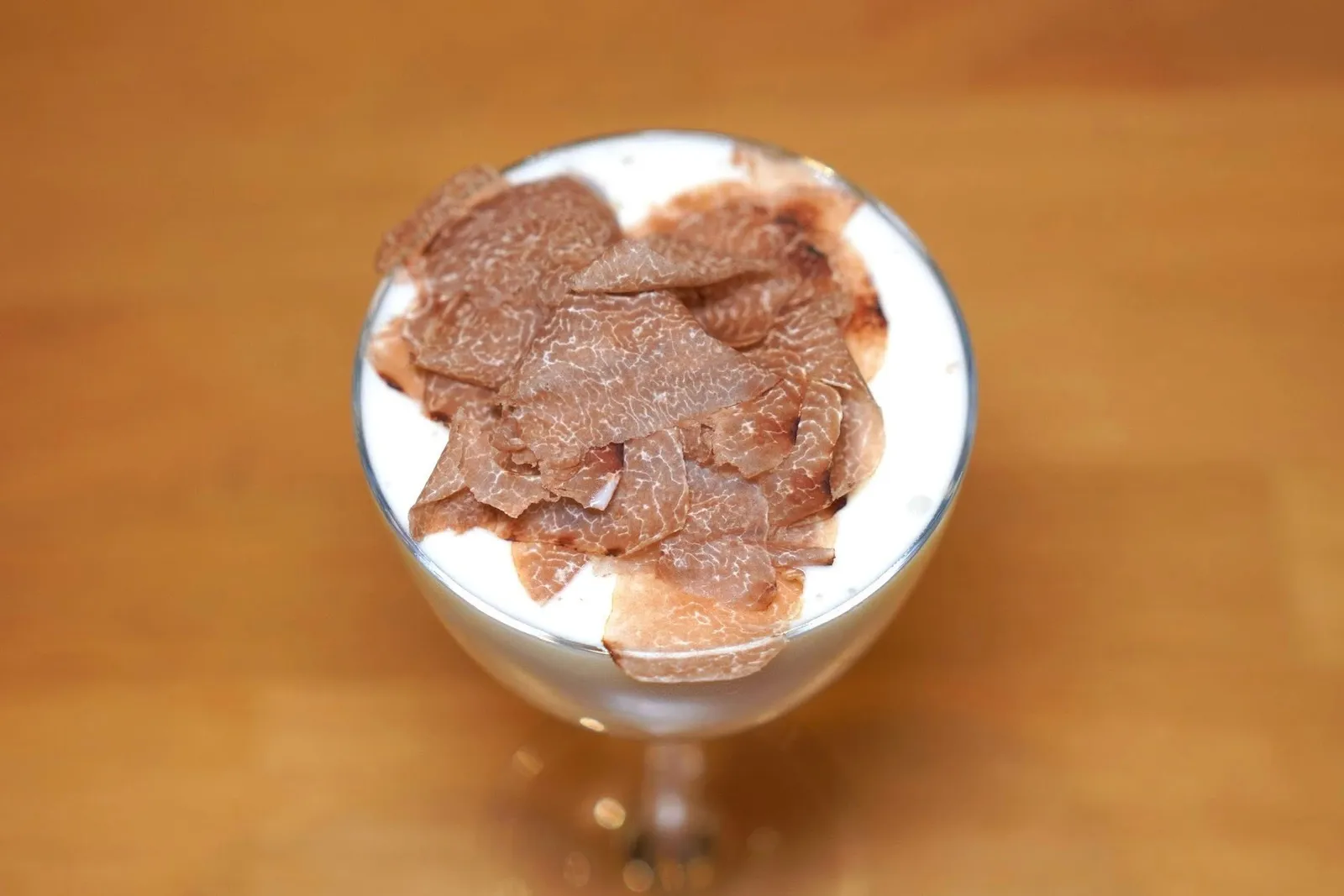 ElBulli Tortilla (20 €)เมนูพิเศษระดับตำนานที่เชฟ Ferran Adrià คิดค้นเอาไว้ที่ห้องอาหาร elBulli ตั้งแต่ปี ค.ศ. 1998 โดยใช้เทคนิคการ Deconstruction แต่ละองค์ประกอบของ Tortilla ไม่ว่าจะเป็นแยมหัวหอมแดง, ซอสไข่, โฟมมันฝรั่งเนื้อเนียน และสุดท้ายคือ Alba White Truffle ที่กำลัง In Season อยู่ในช่วงที่เราแวะไปชิม (16/20)