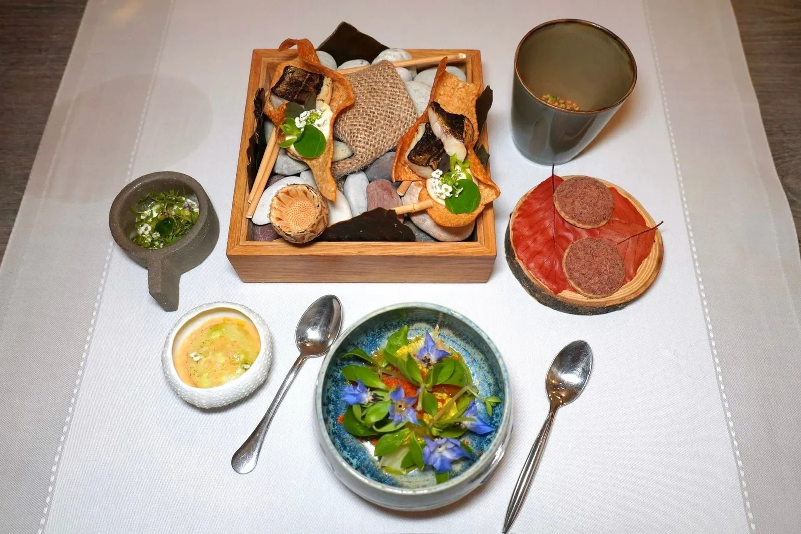 Amuse-boucheเซ็ต Amuse-bouche เสิร์ฟมาพร้อมกัน (16/20)