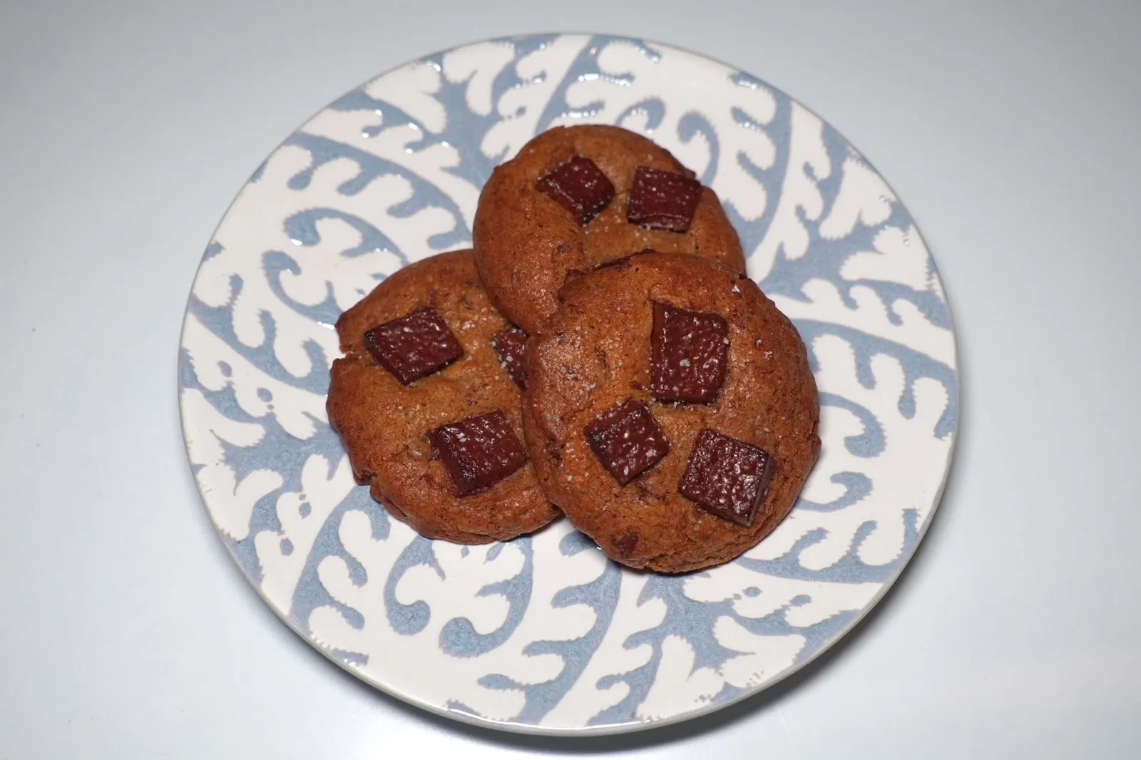 Lily's Cookies (190++)shabar chantaburi chocolate, samutsongkram fleur de selคุกกี้ช็อกโกแลตจันทบุรีโฮมเมด เนื้อสัมผัสเบา ไม่หนักท้อง ตัดด้วยความเค็มจากดอกเกลือสมุทรสงคราม (13/20)