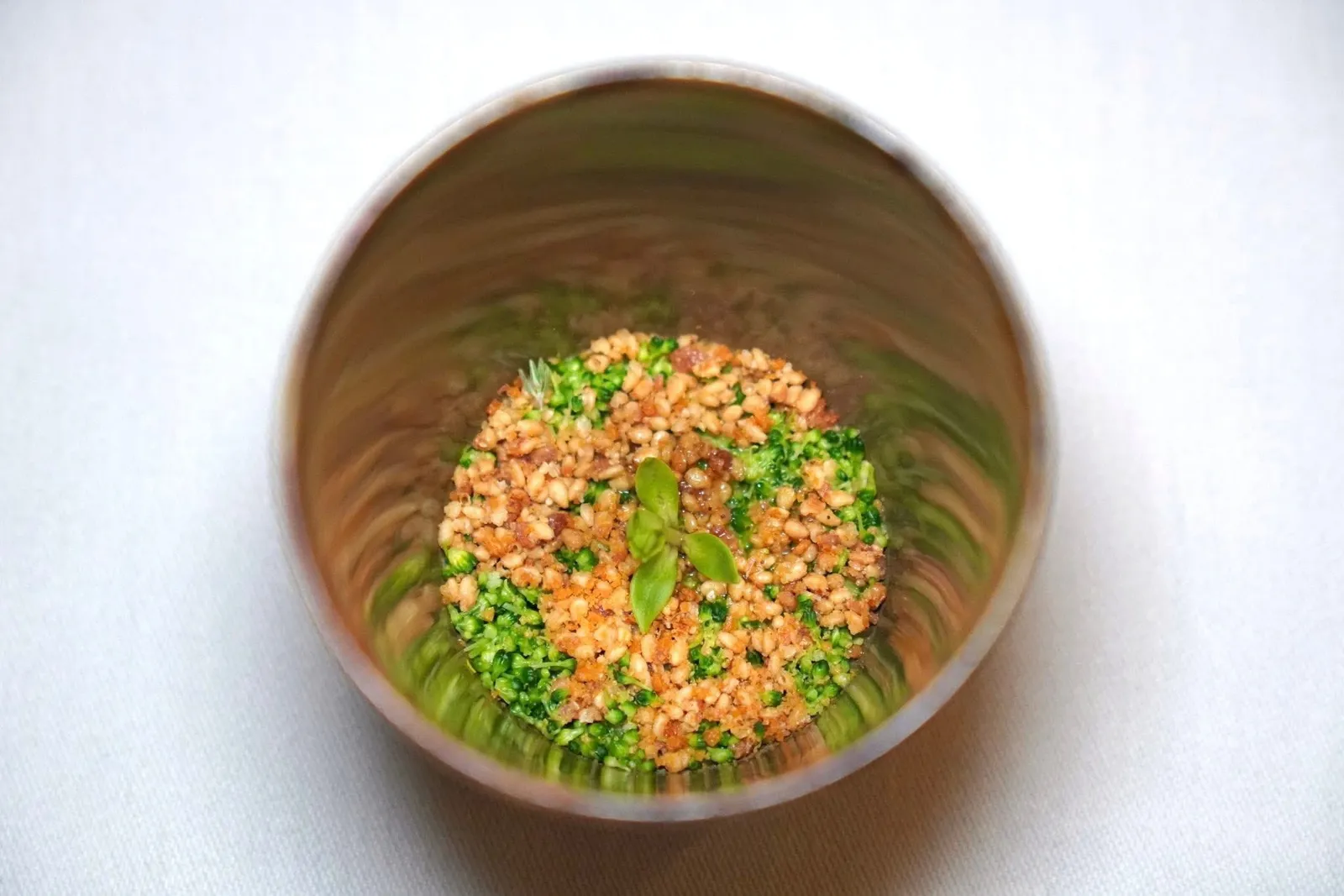 Amuse-boucheบล็อคโคลี่เตรียมมาไม่มีกลิ่นเขียวมากจนเกินไป (16/20)